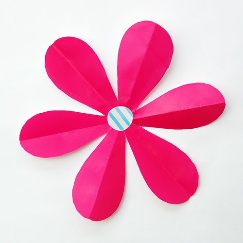 STEP 9 Folding Paper Flowers (6-Petal)