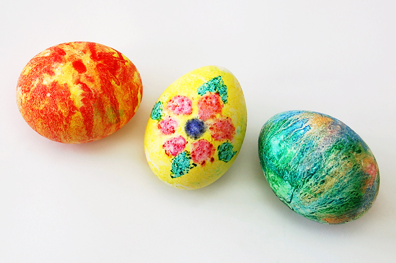 Crayon Melt Easter Eggs, Kids' Crafts