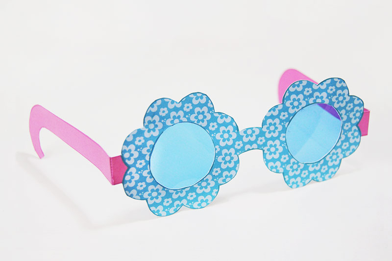 Paper Glasses Template by Moms and Crafters