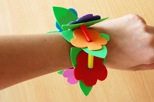 Flower Lei, Kids' Crafts, Fun Craft Ideas