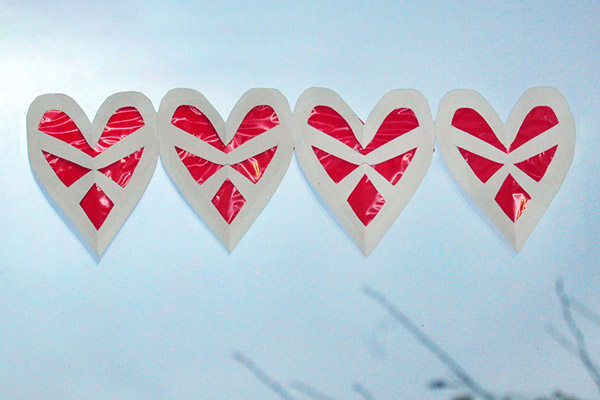 How to Make a Paper Heart Chain