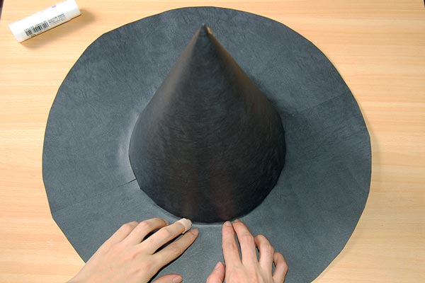 how to make a witch hat